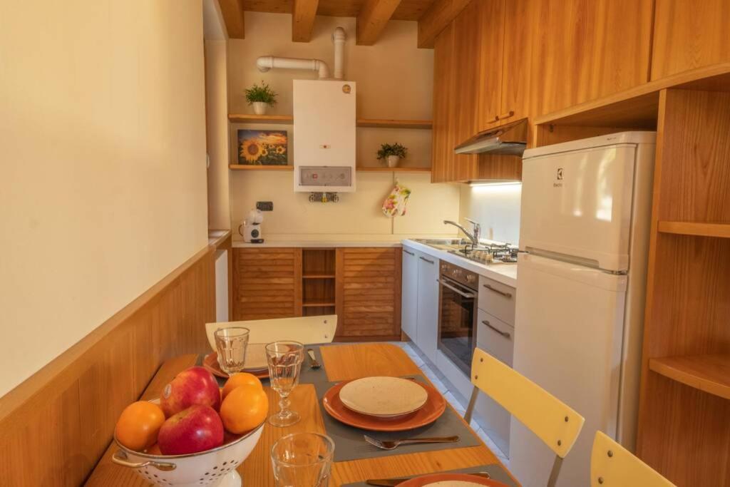 Happy Guest Apartments - Feel The Lake Riva di Solto Exterior photo